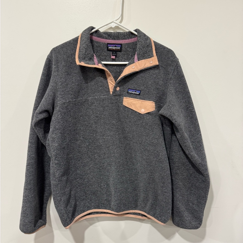 Patagonia Gray and Peach Synchilla Fleece Pullover Size S